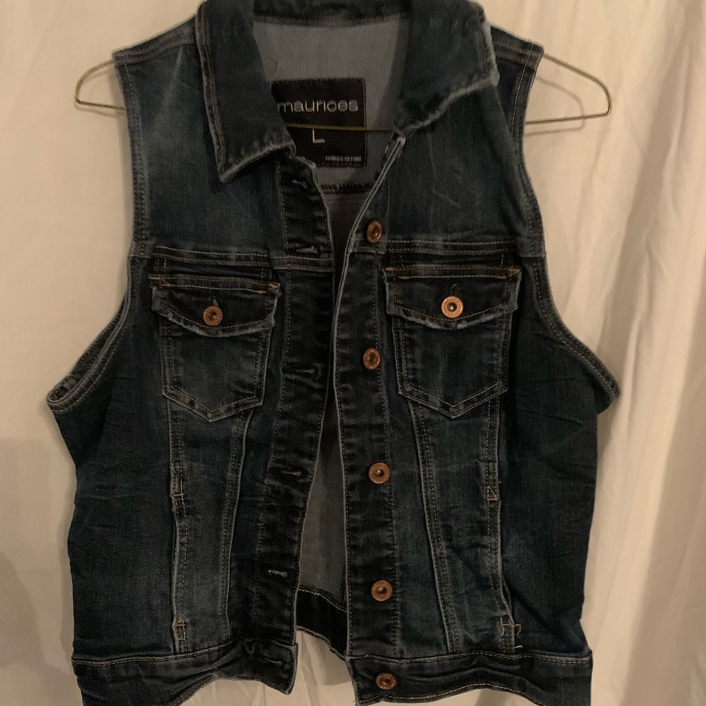 Girl’s Large/ Women’s med Jean jacket vest worn once!